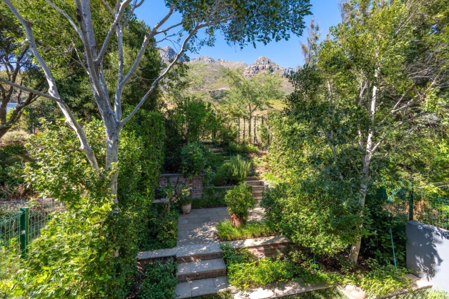 3 Bedroom Property for Sale in Vredehoek Western Cape